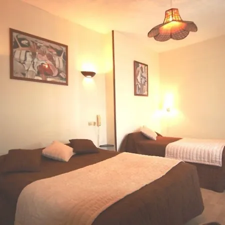 New Windsor Hotel 2*