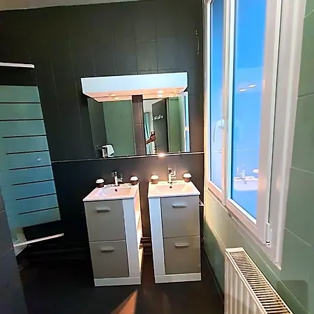 New Windsor Hotel 2*